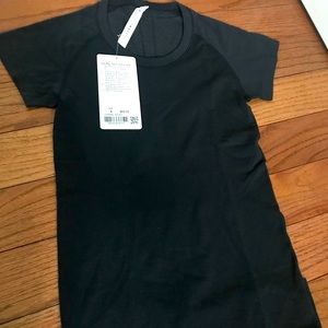 Lululemon Women’s Swifty Tech Shirt